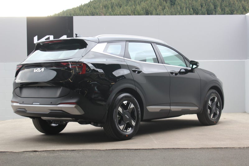2025 Kia Sportage LX 2WD 1.6L Petrol Turbo image 4