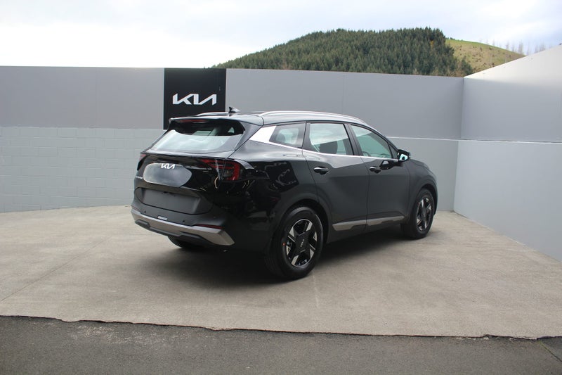 2025 Kia Sportage LX 2WD 1.6L Petrol Turbo image 5