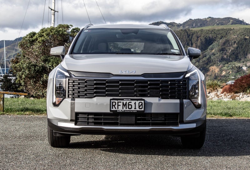 2025 Kia Sportage LX 2WD 1.6PT/8AT image 3
