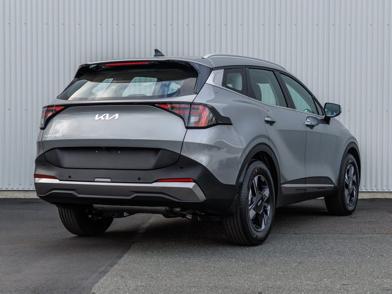 2025 Kia Sportage LX 2WD image 4