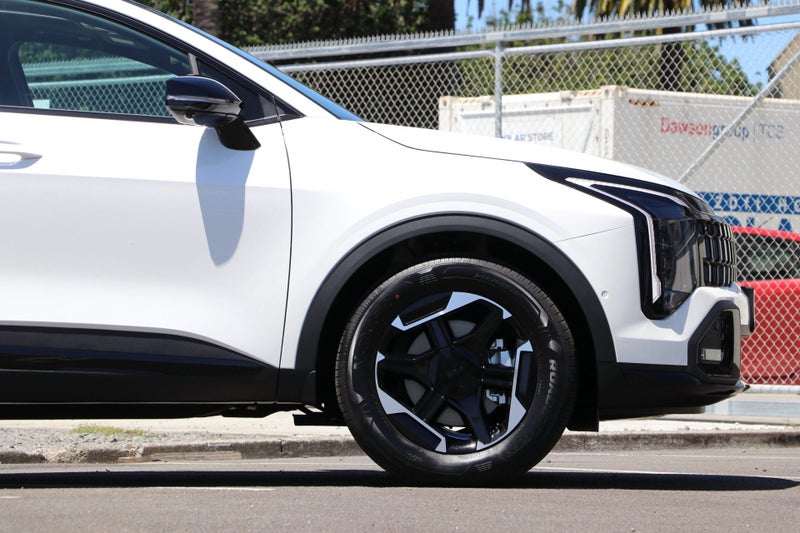 2025 Kia Sportage X-Line HEV 2WD image 4