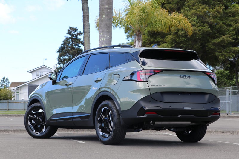 2025 Kia Sportage X-Line HEV AWD image 2