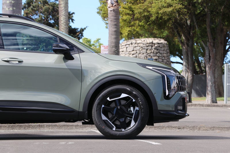 2025 Kia Sportage X-Line HEV AWD image 4