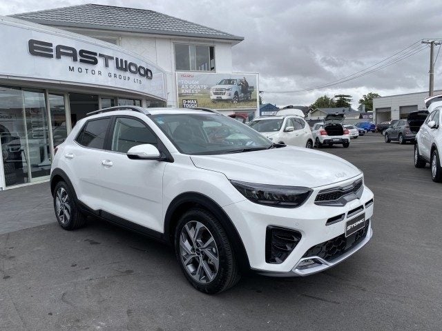 2025 Kia Stonic Door GT-Line Hatch 1.0T DCT image 2