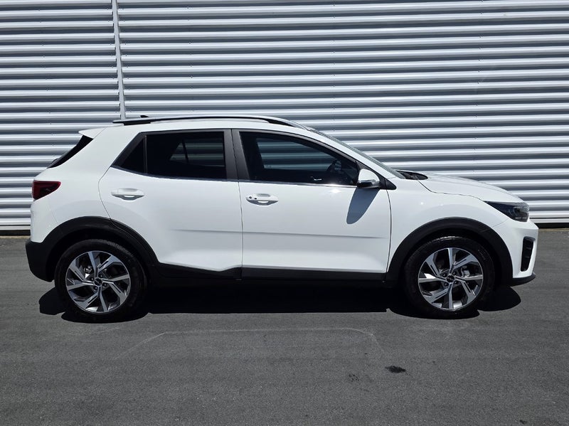 2025 Kia Stonic GT-Line + 1.0 Turbo GDI Petrol... image 3
