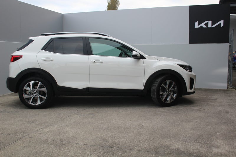 2025 Kia Stonic GT-LINE Plus 1.0 Turbo 7-Speed... image 5