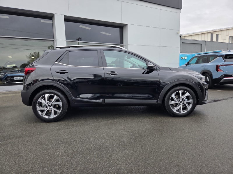 2025 Kia Stonic GT-LINE+ (PLUS) 1.0P TURBO image 2