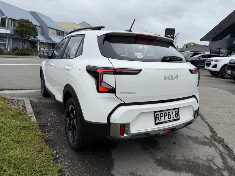 2025 Kia Stonic LX 1.0PT/7AM - image 4