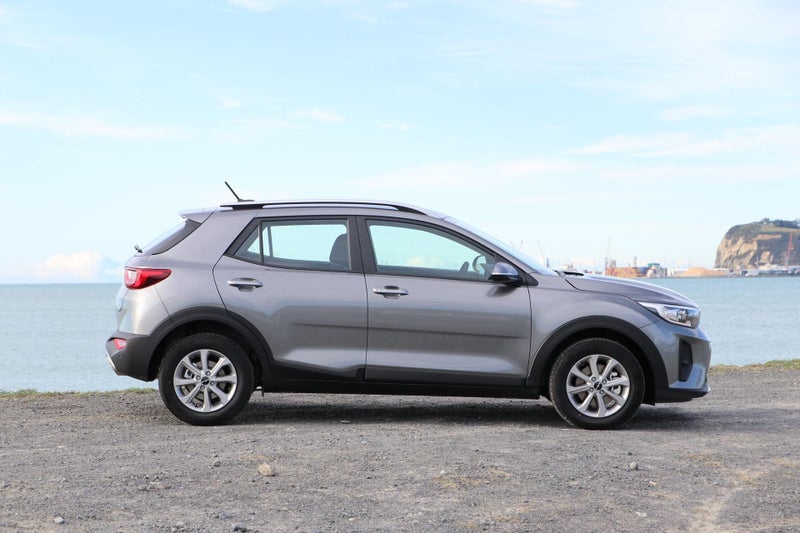 2025 Kia Stonic SX 1.0T 7AM 5Dr Hatch image 3