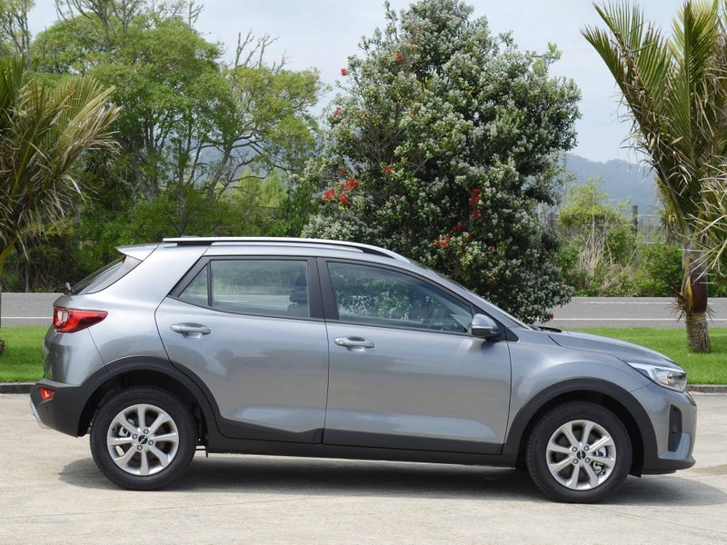 2025 Kia Stonic SX image 2