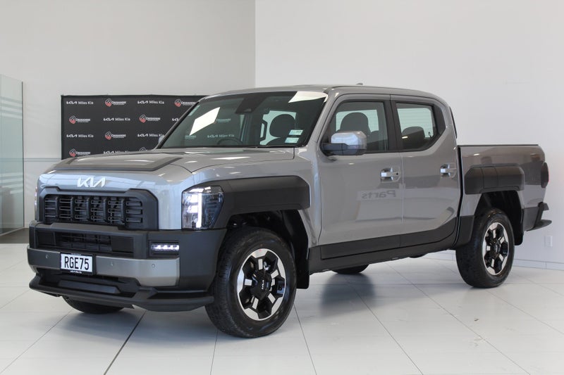 2025 Kia Tasman TX-S 2.2L 4WD DIESEL TURBO 3.5T... image 3