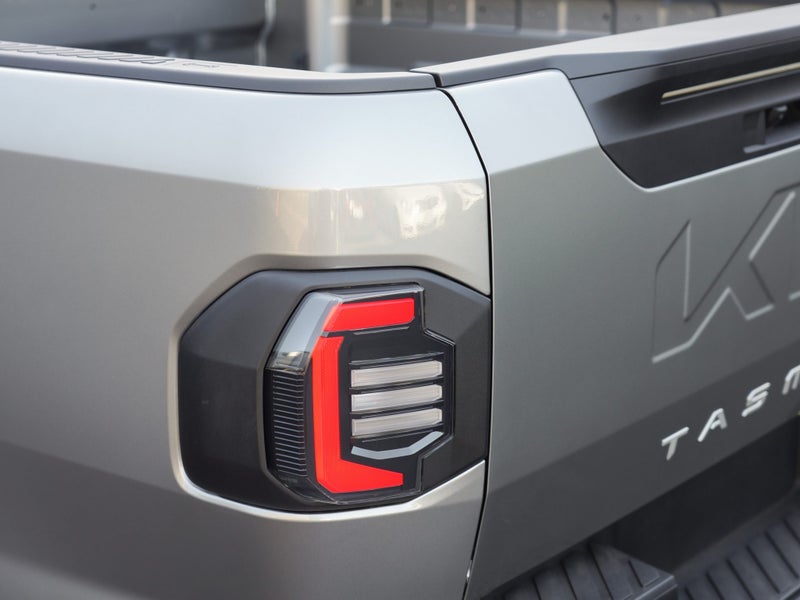 2025 Kia Tasman TXR 2.2D 4WD D/Cab Wellside 4Dr... image 5