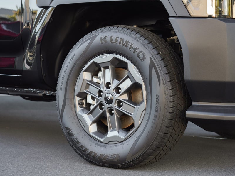 2025 Kia Tasman TXR 2.2D 4WD D/Cab Wellside 4Dr... image 4