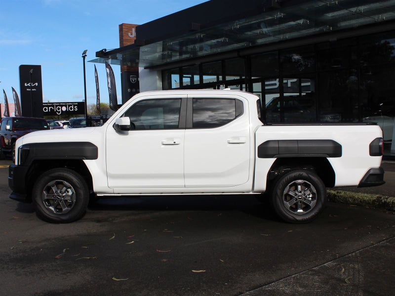 2025 Kia Tasman TXR 4WD Wellside image 3