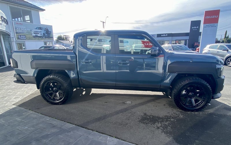 2025 Kia Tasman TXS 2.2 Diesel 4WD Dual Cab Wel... image 5