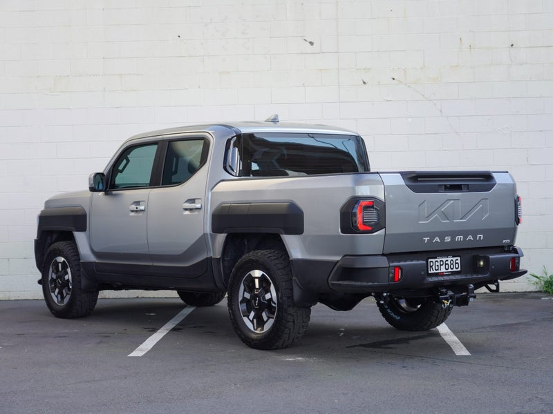 2025 Kia Tasman TXS 2.2 Diesel DC Wellside image 2