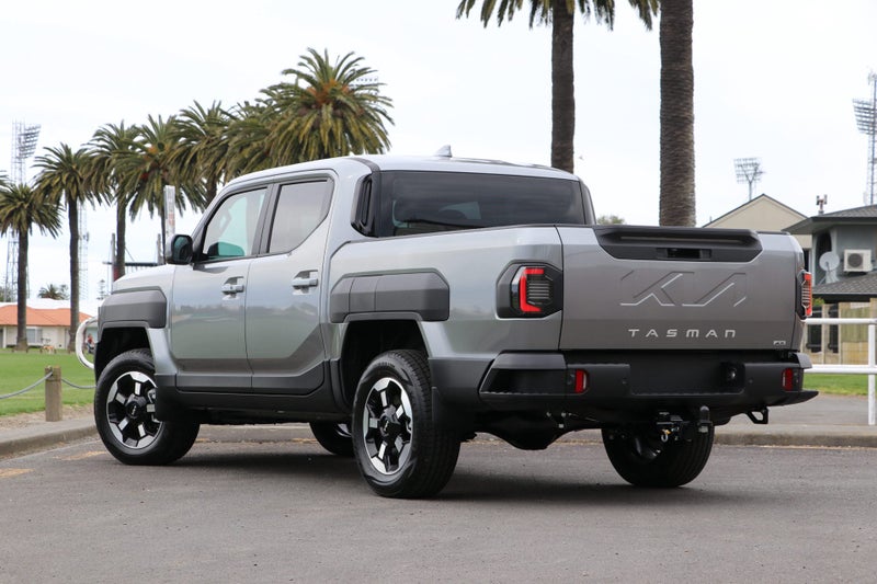 2025 Kia Tasman TXS 4WD Wellside image 2