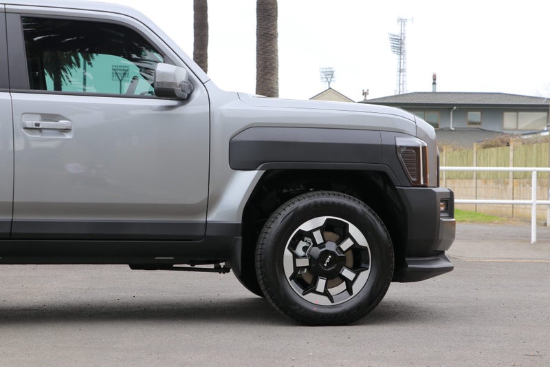 2025 Kia Tasman TXS 4WD Wellside image 4
