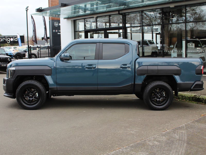 2025 Kia Tasman TXS 4WD Wellside image 3