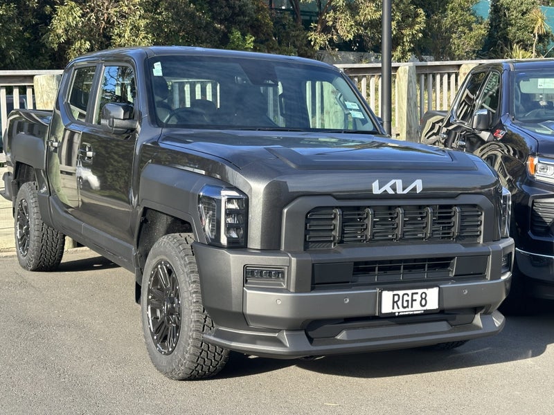 2025 Kia Tasman TXS 4x4 Auto image 1