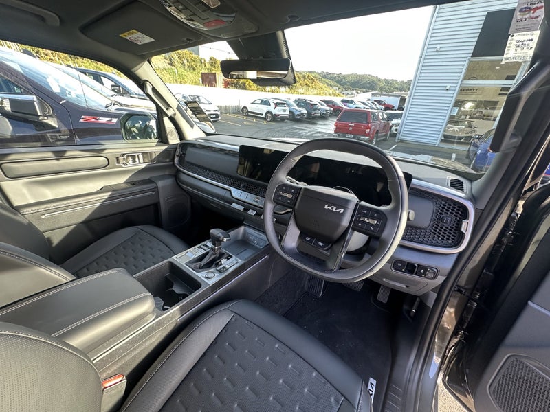 2025 Kia Tasman TXS 4x4 Auto image 2
