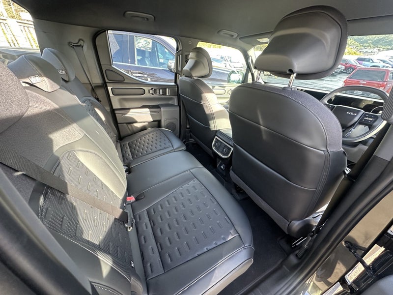2025 Kia Tasman TXS 4x4 Auto image 3
