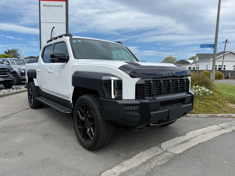 2025 Kia Tasman X-Line 4WD Wellside - image 1