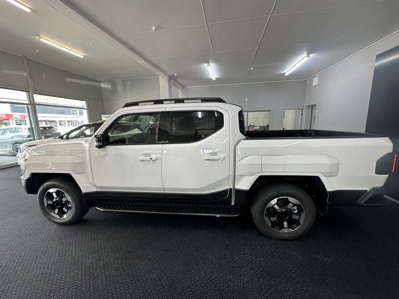 2025 Kia Tasman X-Line 4Wd Wellside image 5