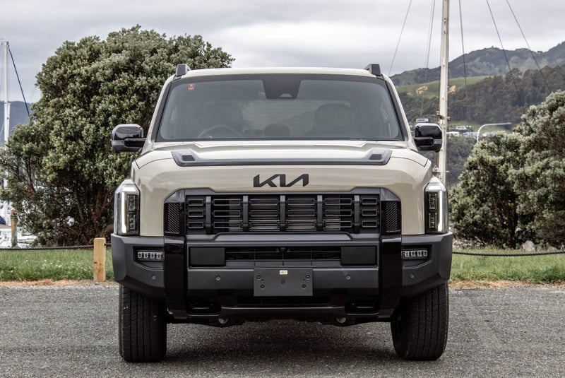 2025 Kia Tasman X-Line 4WD Wellside image 2