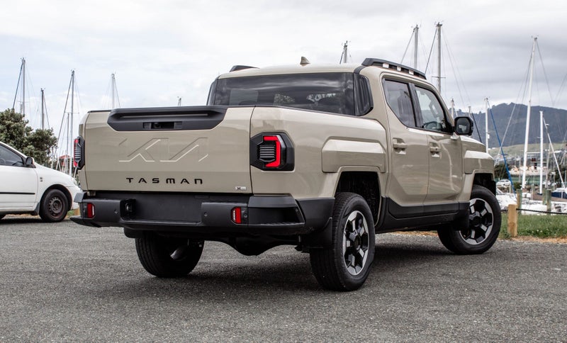 2025 Kia Tasman X-Line 4WD Wellside image 3