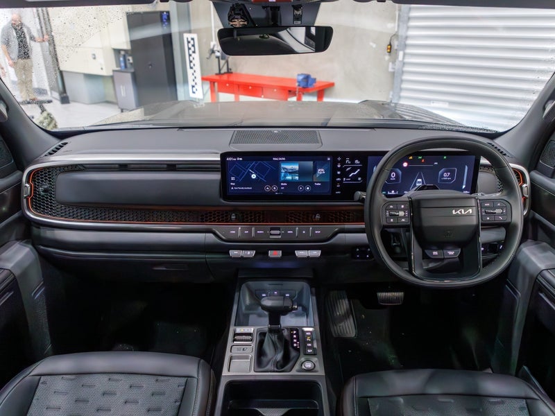 2025 Kia Tasman X-LINE DOUBLE CAB WELLSIDE 2.2D... image 2
