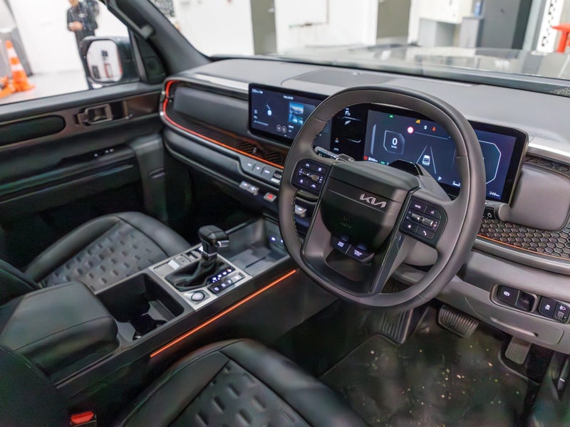2025 Kia Tasman X-LINE DOUBLE CAB WELLSIDE 2.2D... image 4