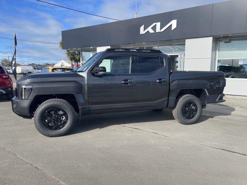 2025 Kia Tasman X-Pro 2.2 Diesel 4WD D/Cab image 4