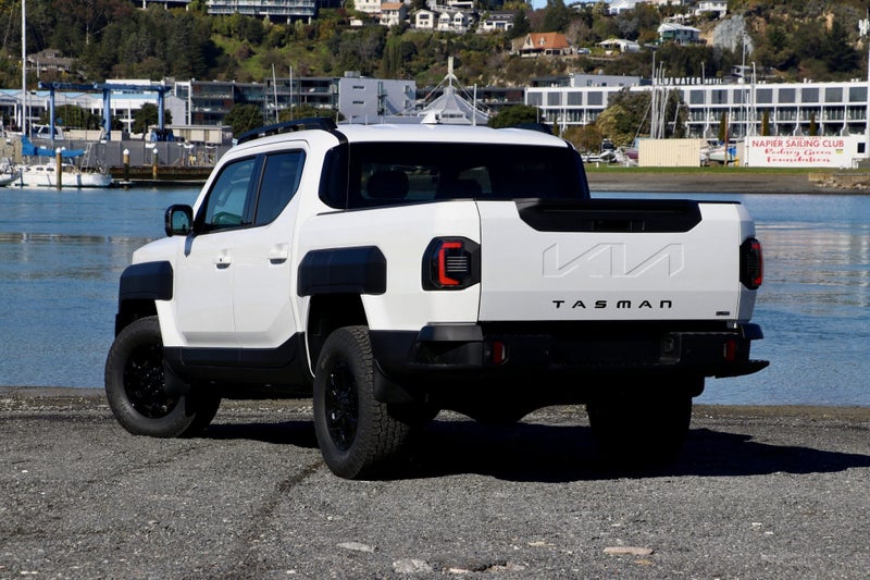 2025 Kia Tasman X-Pro 2.2 Diesel 4WD Dual Cab image 2
