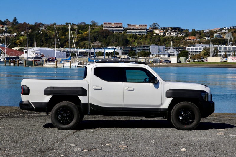 2025 Kia Tasman X-Pro 2.2 Diesel 4WD Dual Cab image 3