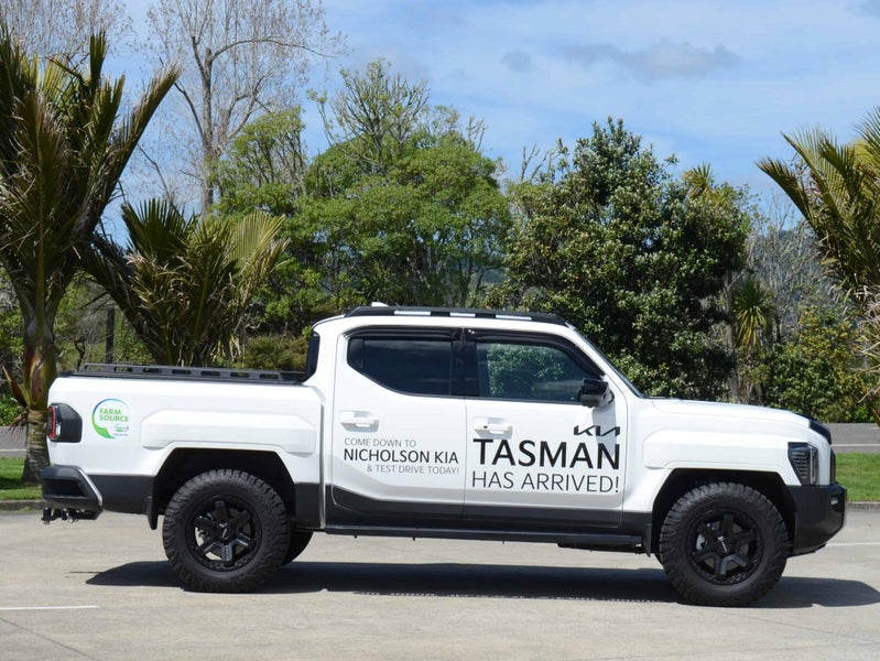 2025 Kia Tasman X-Pro 4x4 2.2D image 2