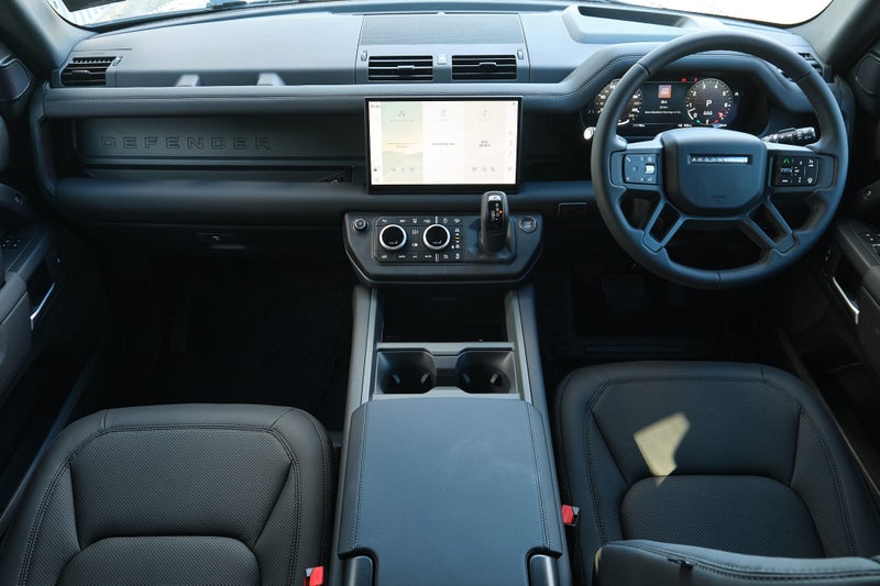 2025 Land Rover Defender 110 425 EDITION image 4