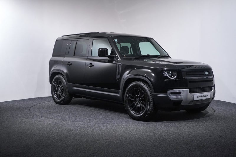 2025 Land Rover Defender 110 D250 S, 184KW, 3.0... image 1