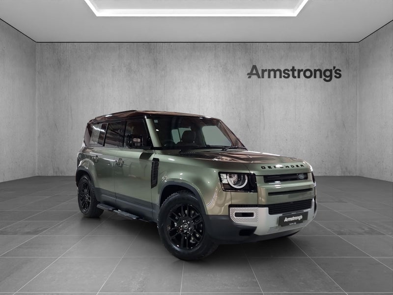 2025 Land Rover Defender 110 D250 S image 1