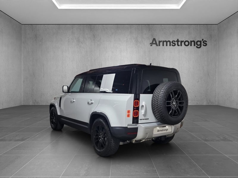 2025 Land Rover Defender 110 D250 S 3.0DT image 3