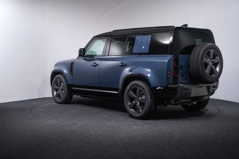 2025 Land Rover Defender 110 D300 X-Dynamic HSE... image 2