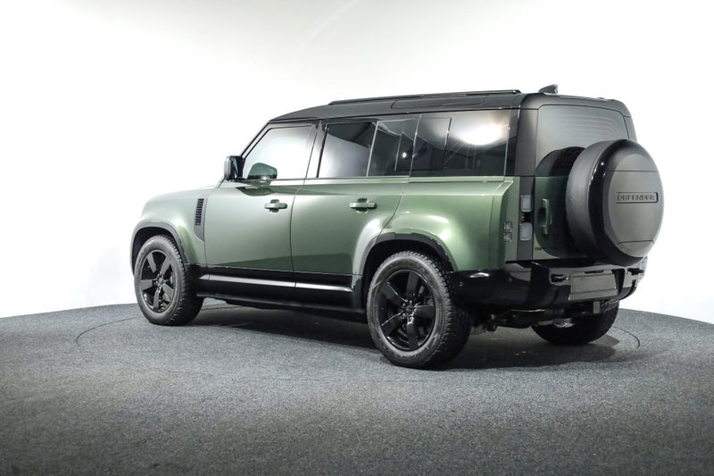 2025 Land Rover Defender 110 D350 X-DYNAMIC SE,... image 2
