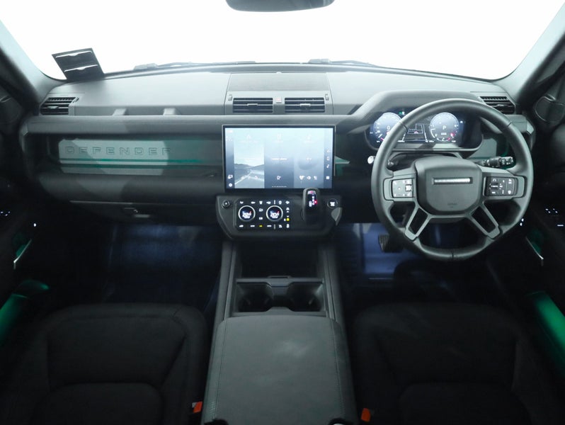2025 Land Rover Defender 110 D350 X-DYNAMIC SE,... image 4