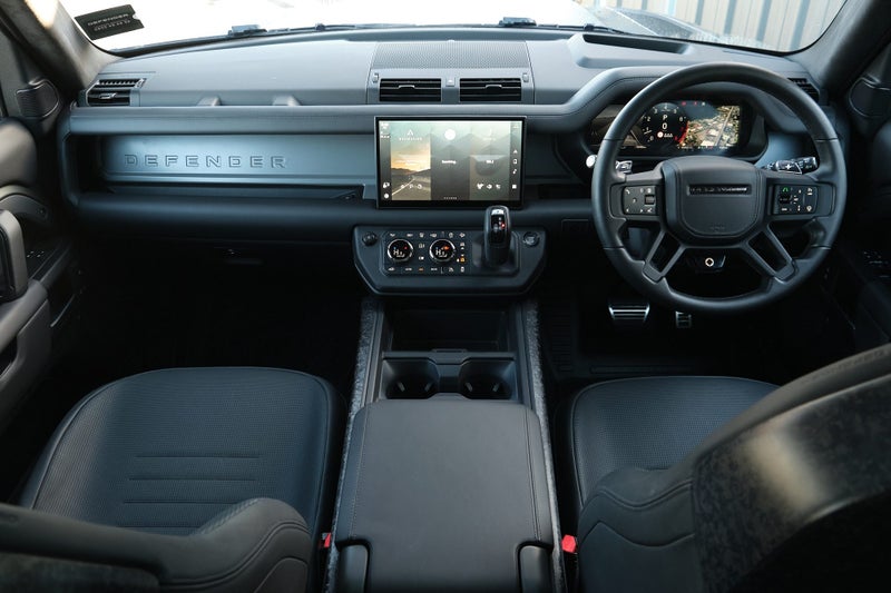 2025 Land Rover Defender 110 P635 OCTA EDITION ONE image 5