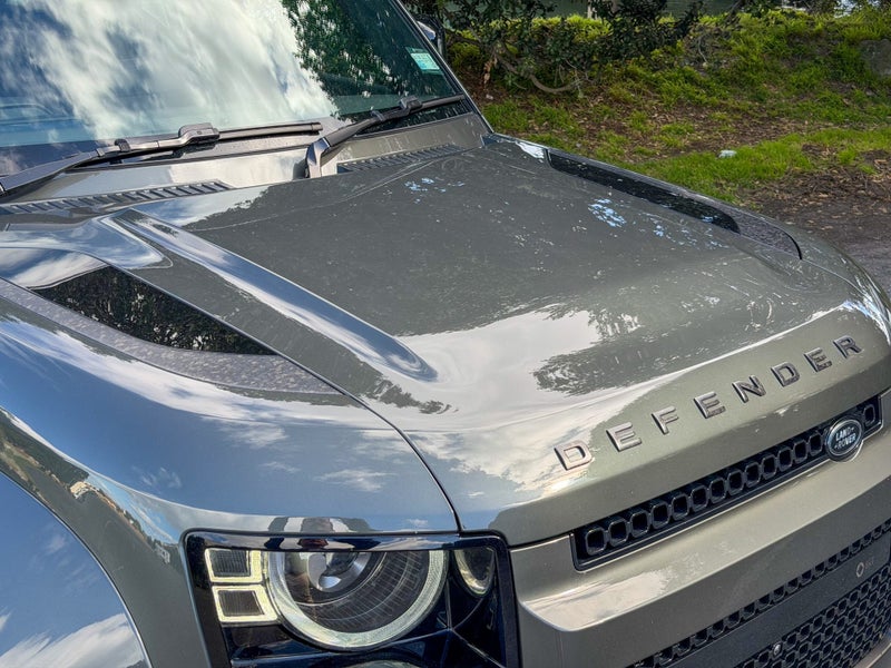 2025 Land Rover Defender 110 P635 OCTA Edition One image 5