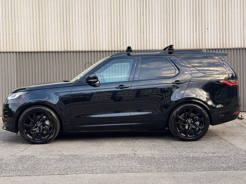 2025 Land Rover Discovery D250 Dynamic SE image 5
