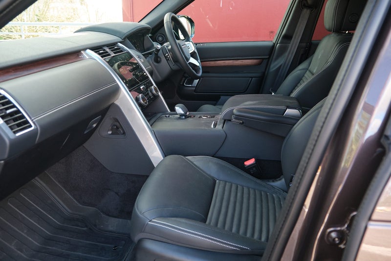 2025 Land Rover Discovery D350 Dynamic HSE image 5