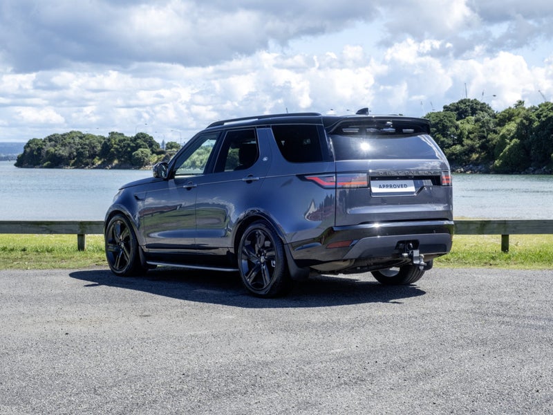 2025 Land Rover Discovery D350 Dynamic HSE image 2