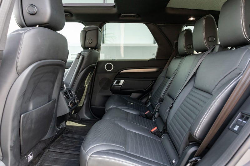 2025 Land Rover Discovery D350 Dynamic HSE image 5