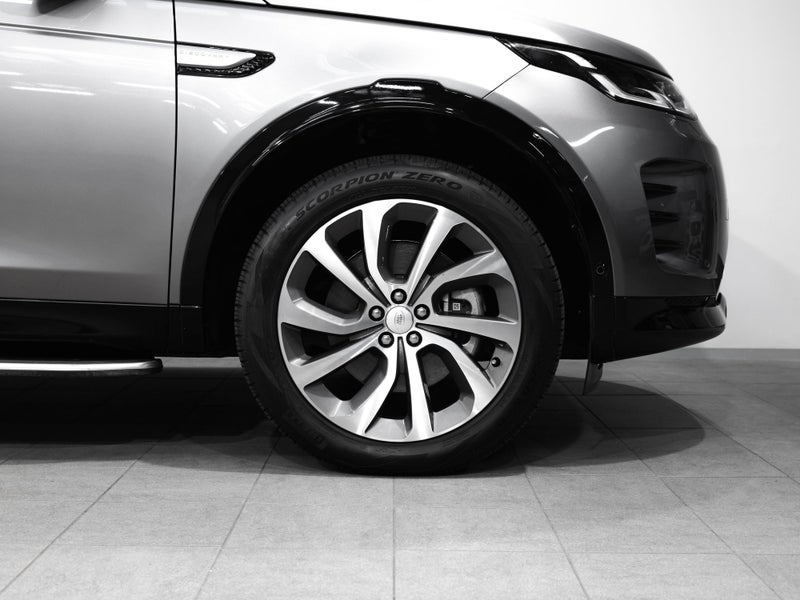 2025 Land Rover Discovery Sport P250 Dynamic SE image 4
